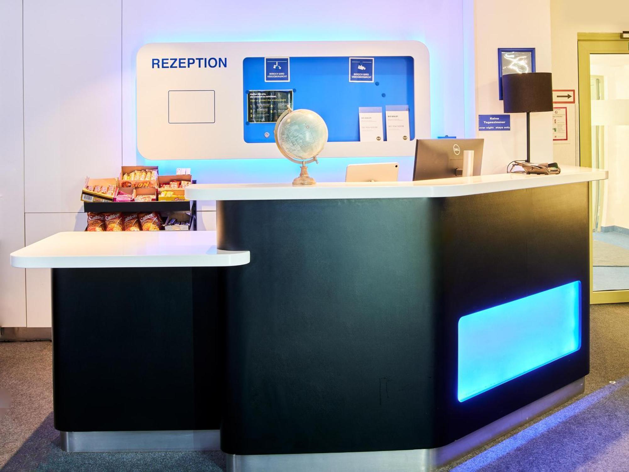 B&B Hotel Koeln-Marsdorf Экстерьер фото